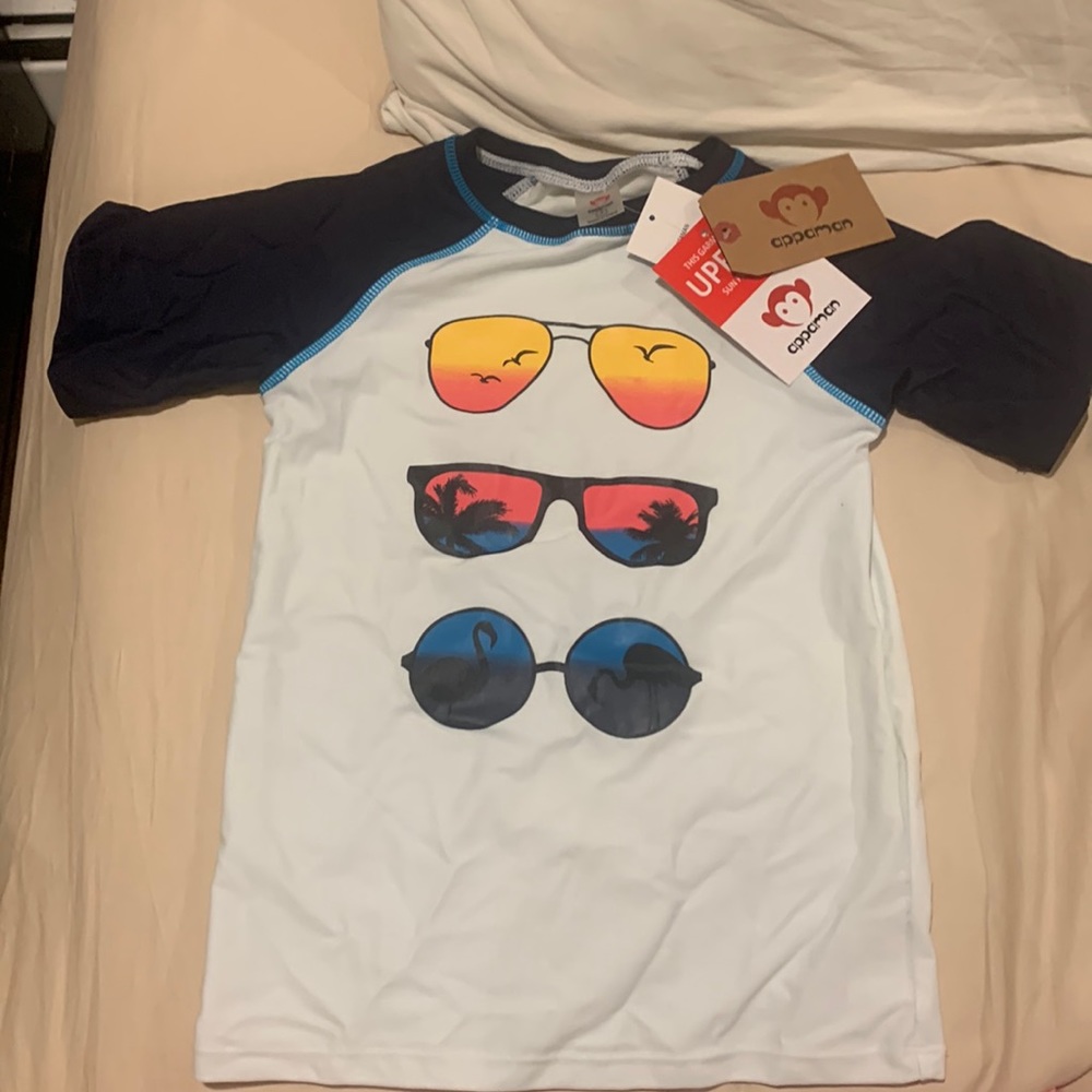 Appaman boys rash guard, new with tag